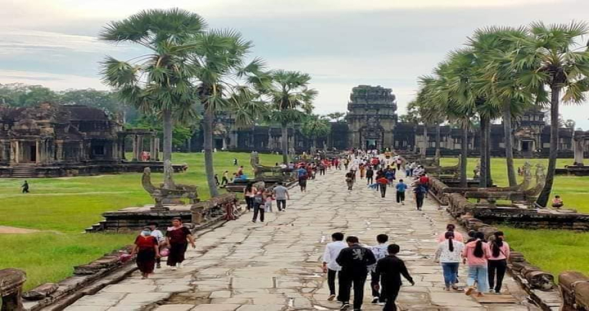 Angkor Wat Small Group/Sun Rise Tours