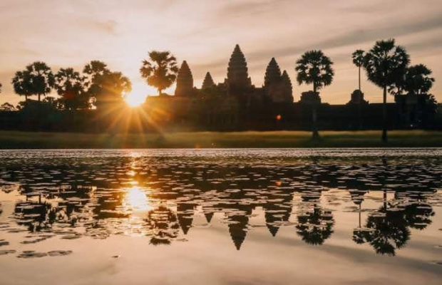 Angkor Wat Small Group/Sun Rise Tours